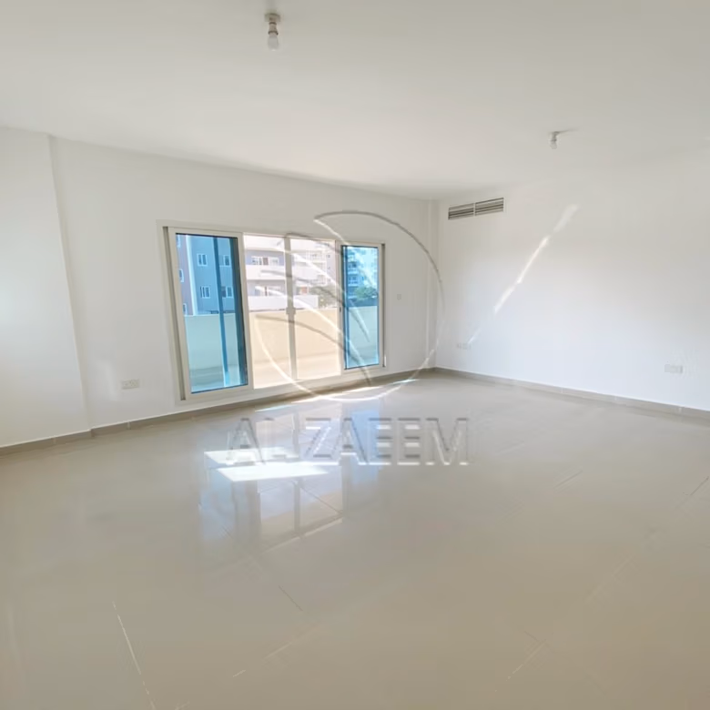 √Vacant ! Community View | Mid Level√