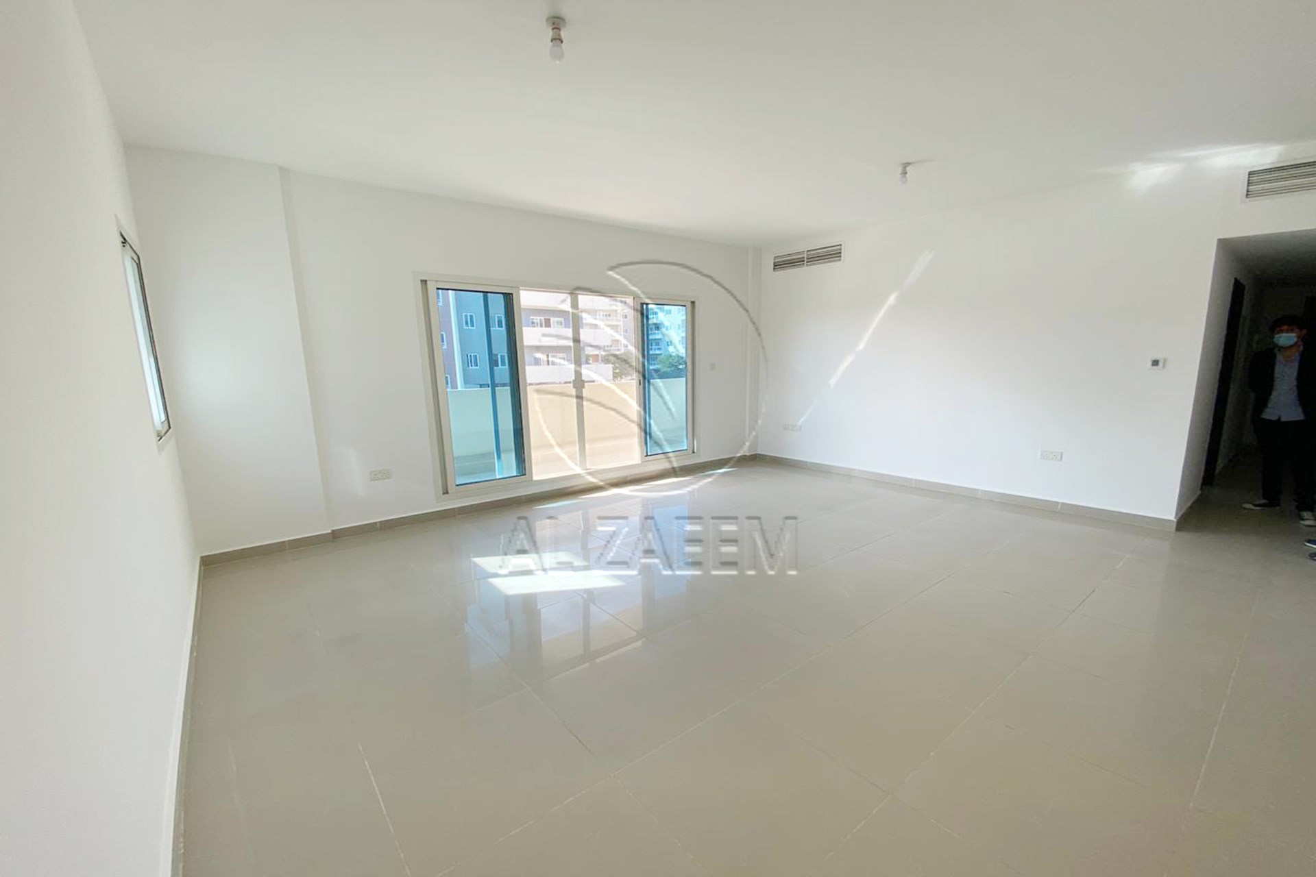√Vacant ! Community View | Mid Level√
