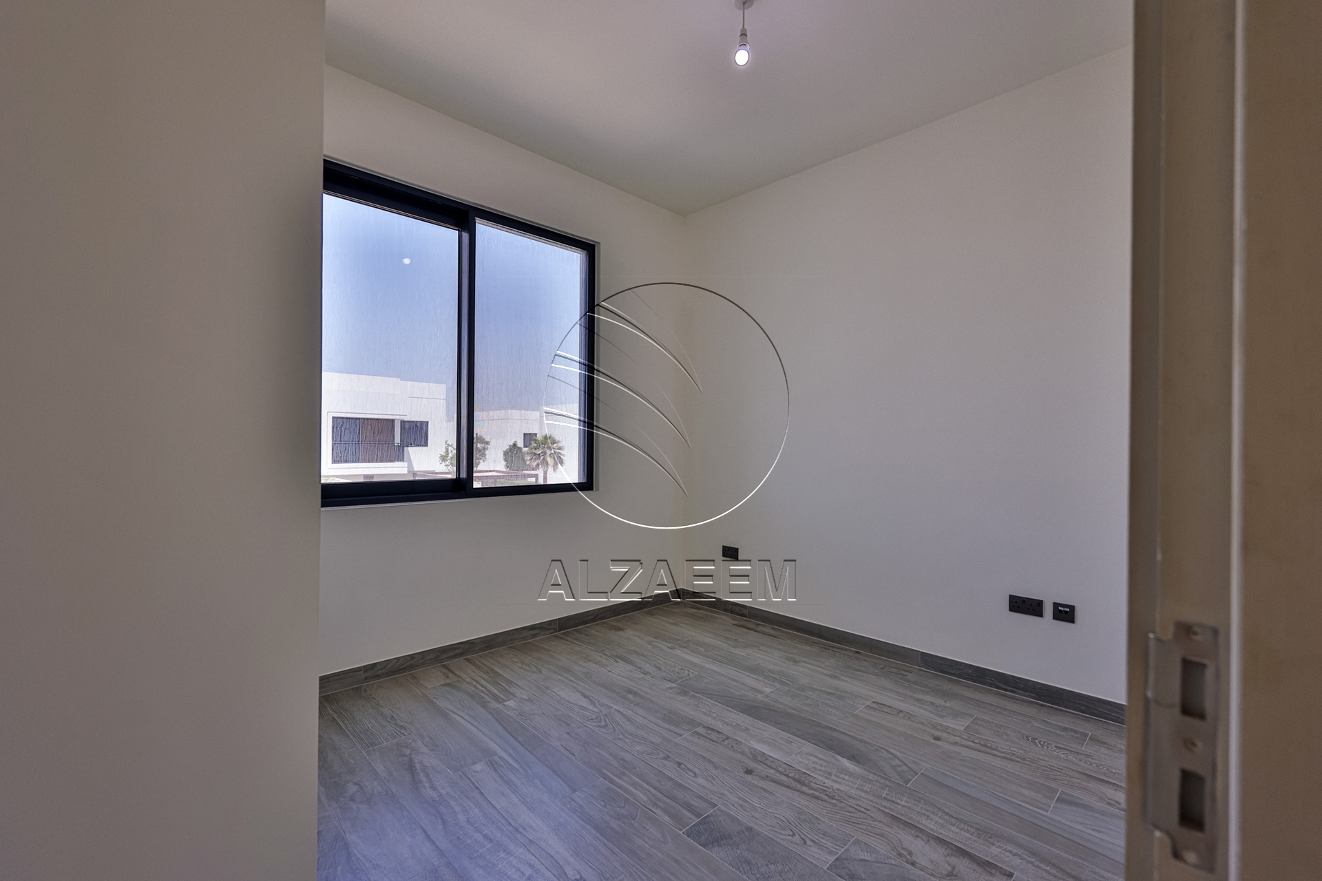 Double Row | Mid Unit | A New Family Home!
