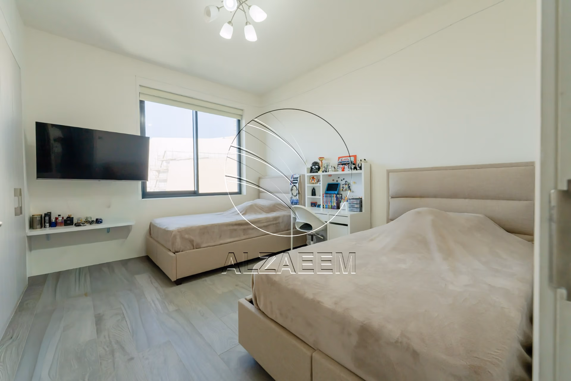 VACANT! Corner | Single Row | Fully Furnished