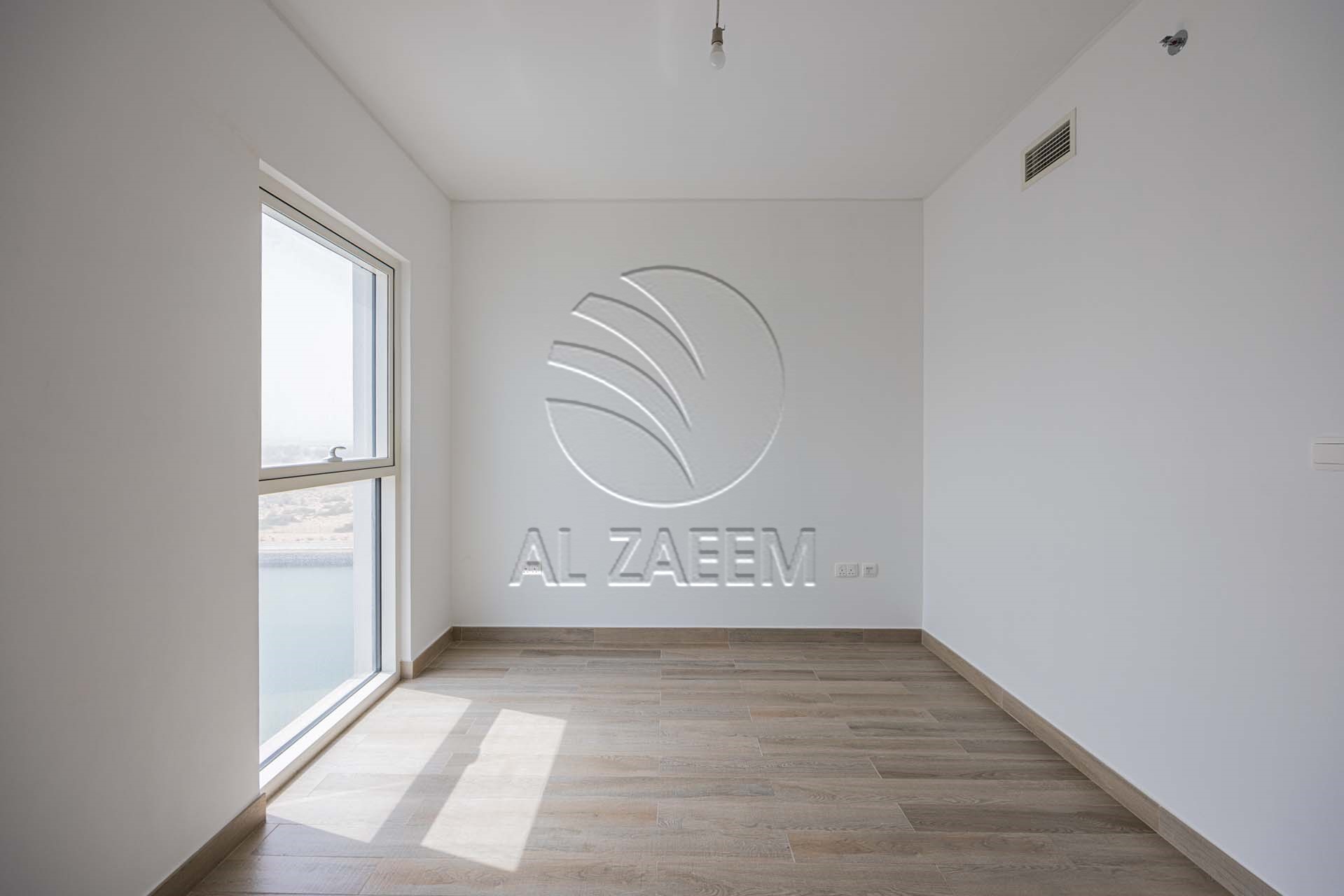 √Full Canal View | Waterfront Living | Top Floor√