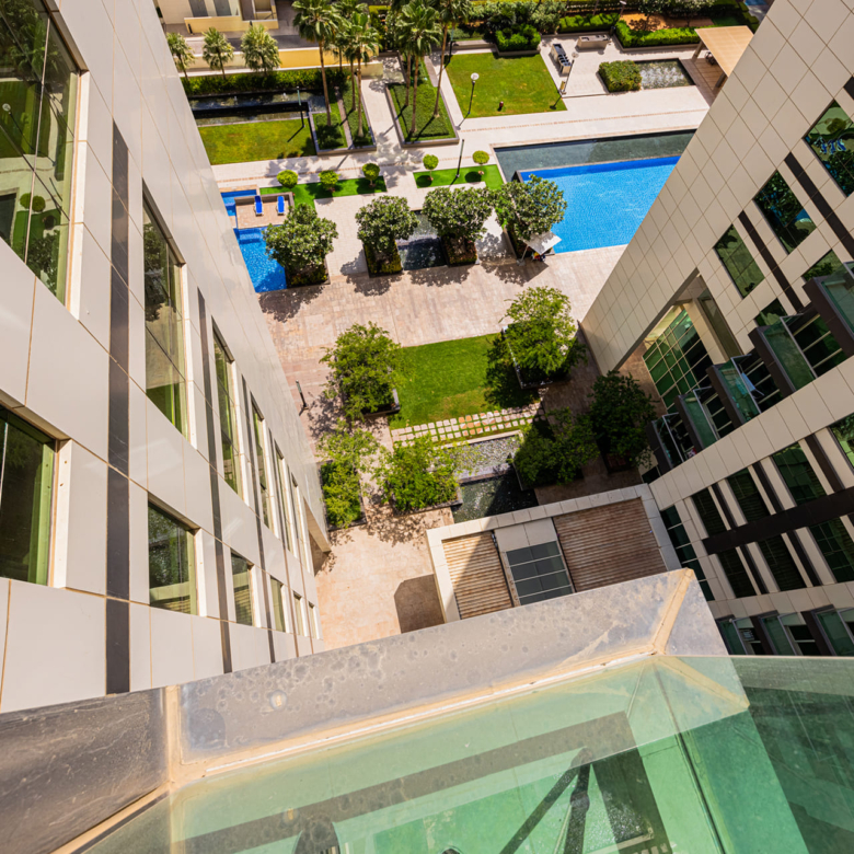 √High Floor | Balcony | Pool and Partial Sea View√