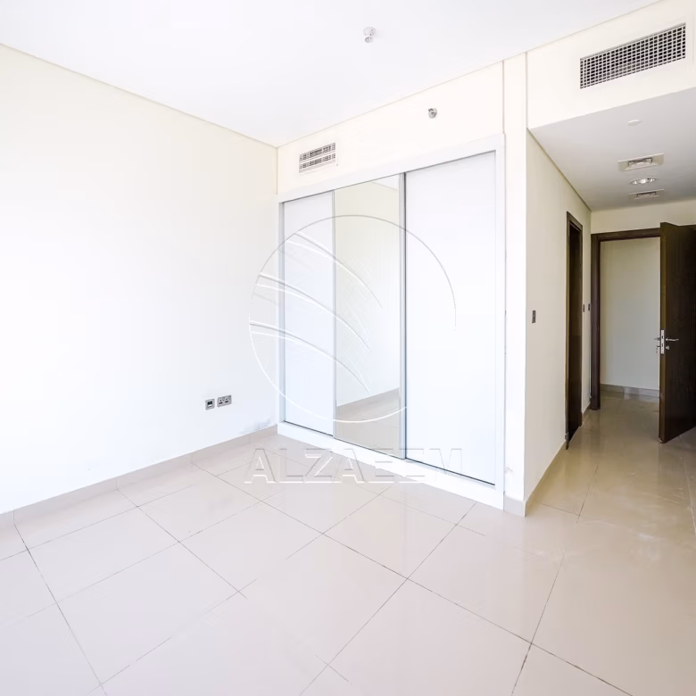 TOP FLOOR | Full Sea View | Move-in Ready