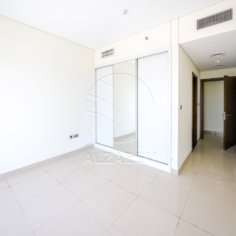 TOP FLOOR | Full Sea View | Move-in Ready