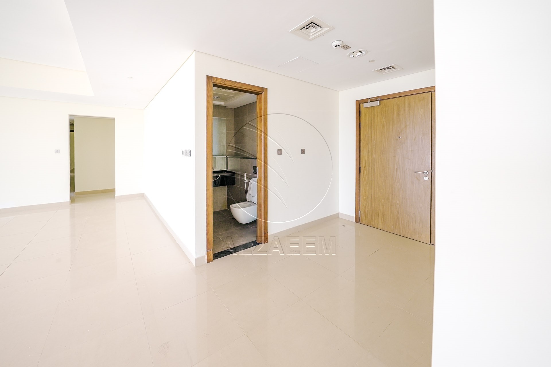 TOP FLOOR | Full Sea View | Move-in Ready