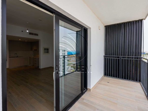 VACANT! Higher Level | Up to 4 payments
