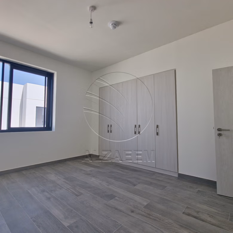 Prime Single Row End Unit | Garden View