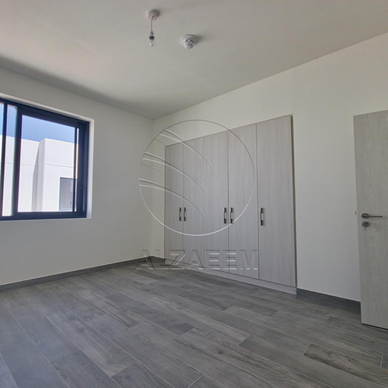 Prime Single Row End Unit | Garden View