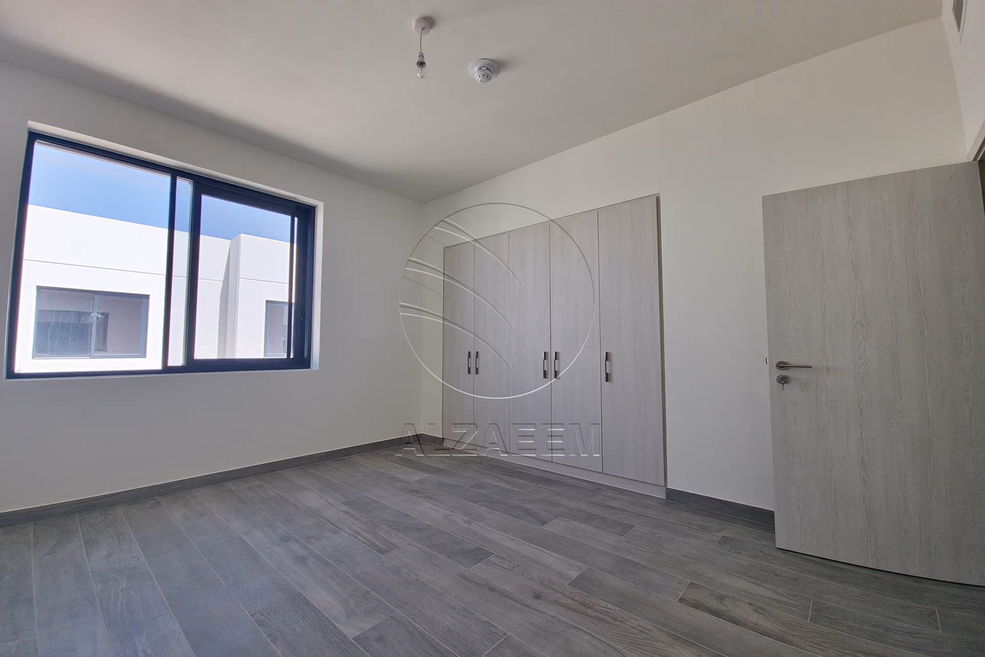 Prime Single Row End Unit | Garden View