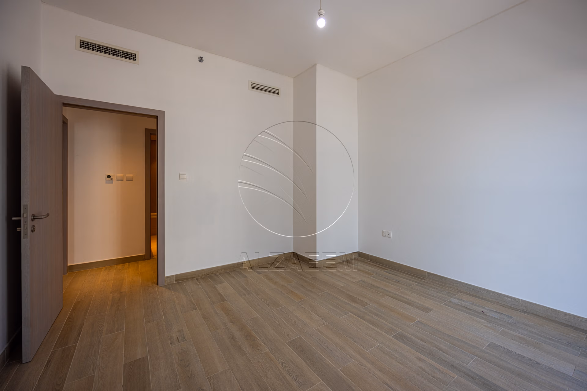 Partial Canal View | High Floor | VACANT