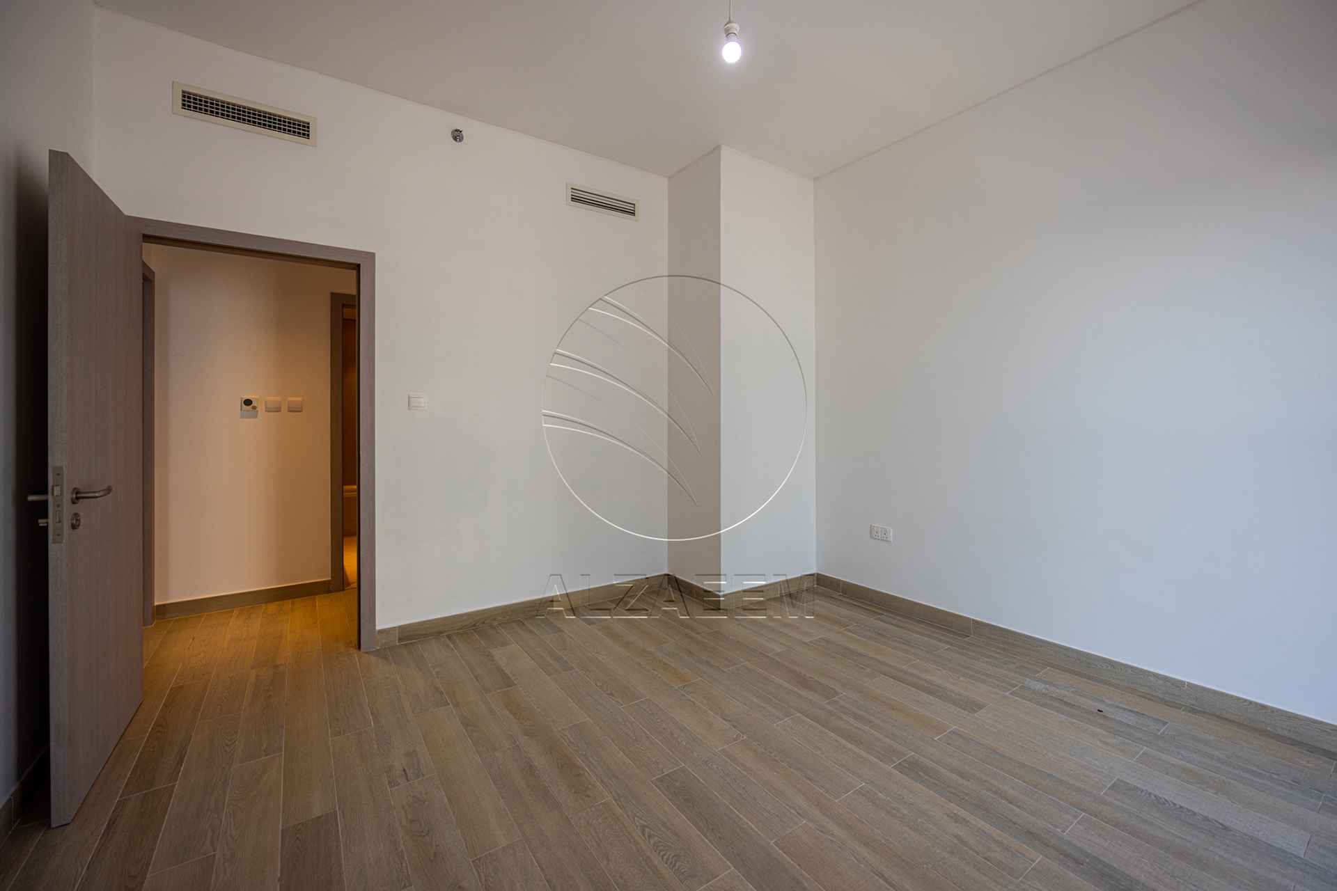Partial Canal View | High Floor | VACANT
