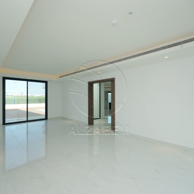 Full Golf Course 4F | Single Row | Move-in Ready