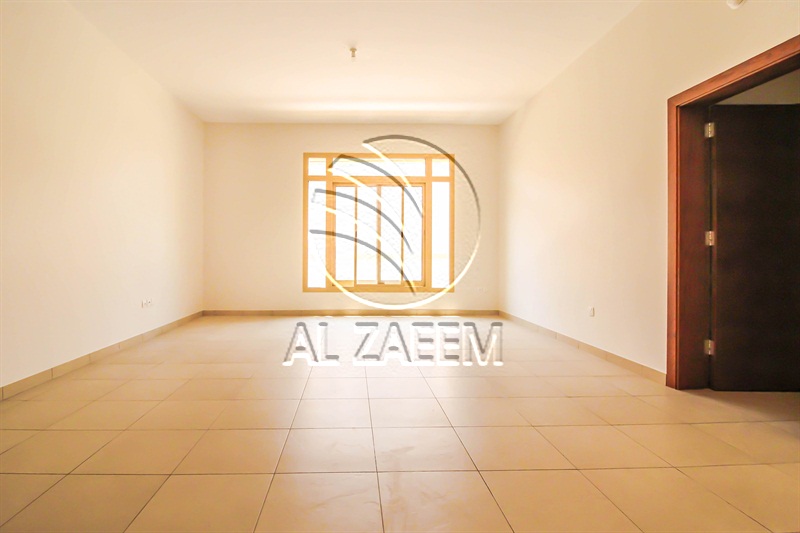 VACANT! Spacious Layout | Double row middle