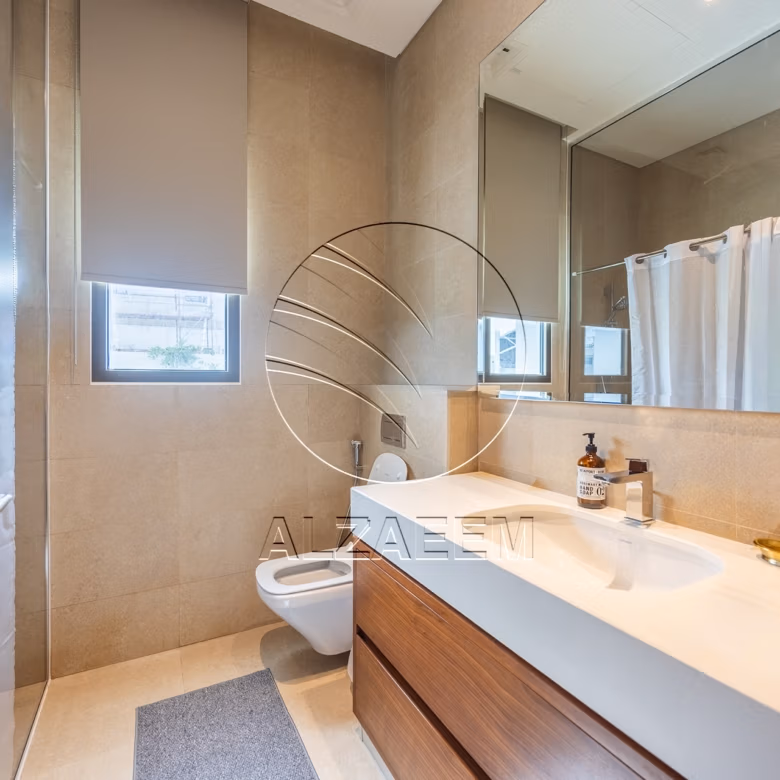 CORNER 5BR Villa with Pool | Landscaped Garden