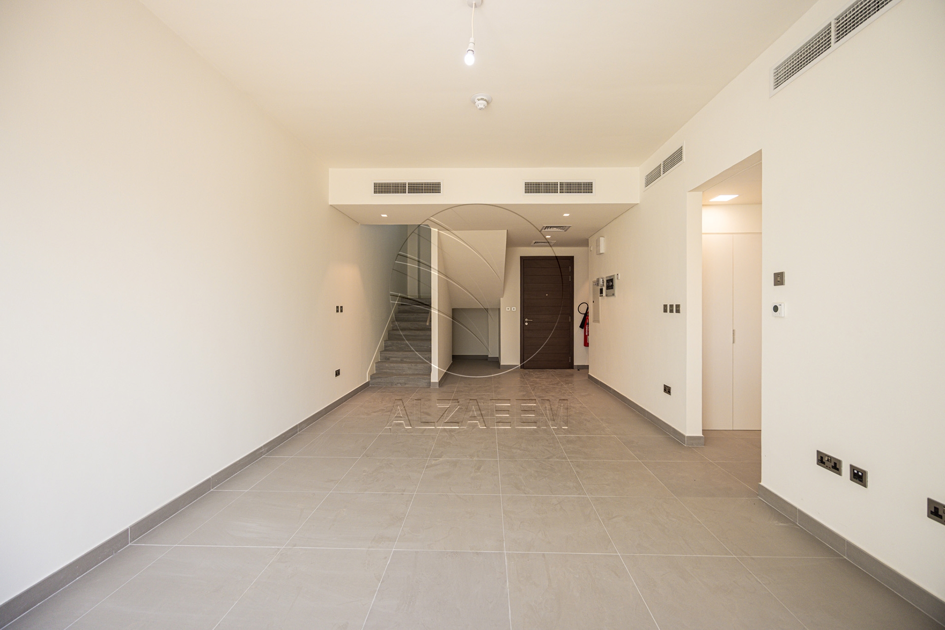 VACANT 3BR TH | Prime Location | NEW Family Home!