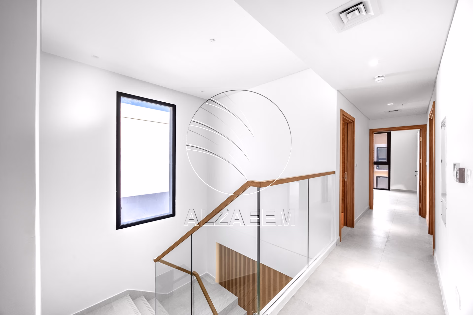 √Corner Unit | Double Row | Move-in Ready√