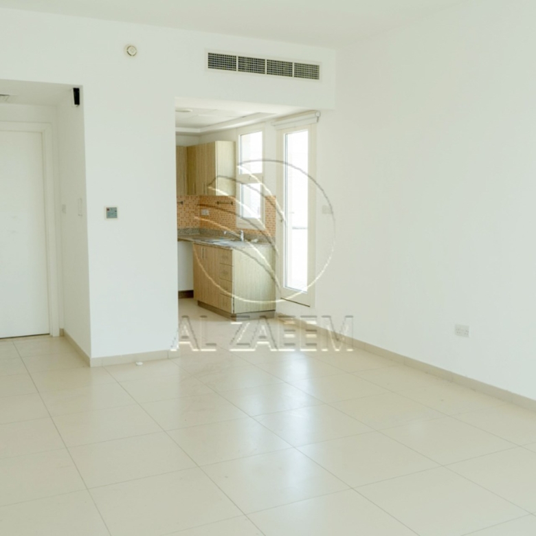 Studio with Balcony | Road View | Tenanted