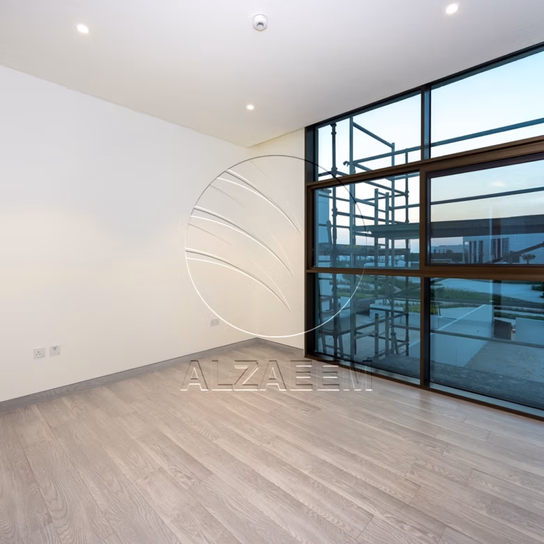 √Standard SR TH -Modified | Extended Living Room√