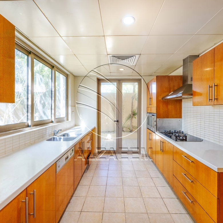 √ Villa Type S | Single Row Corner | VACANT √