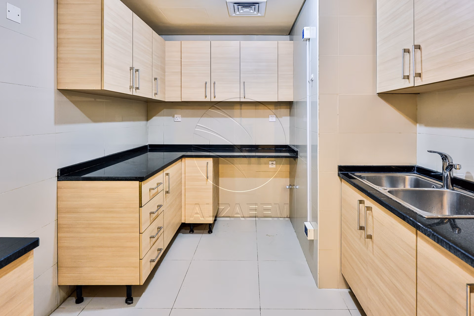 √VACANT- Furnished | Higher Floor | Urban Views√