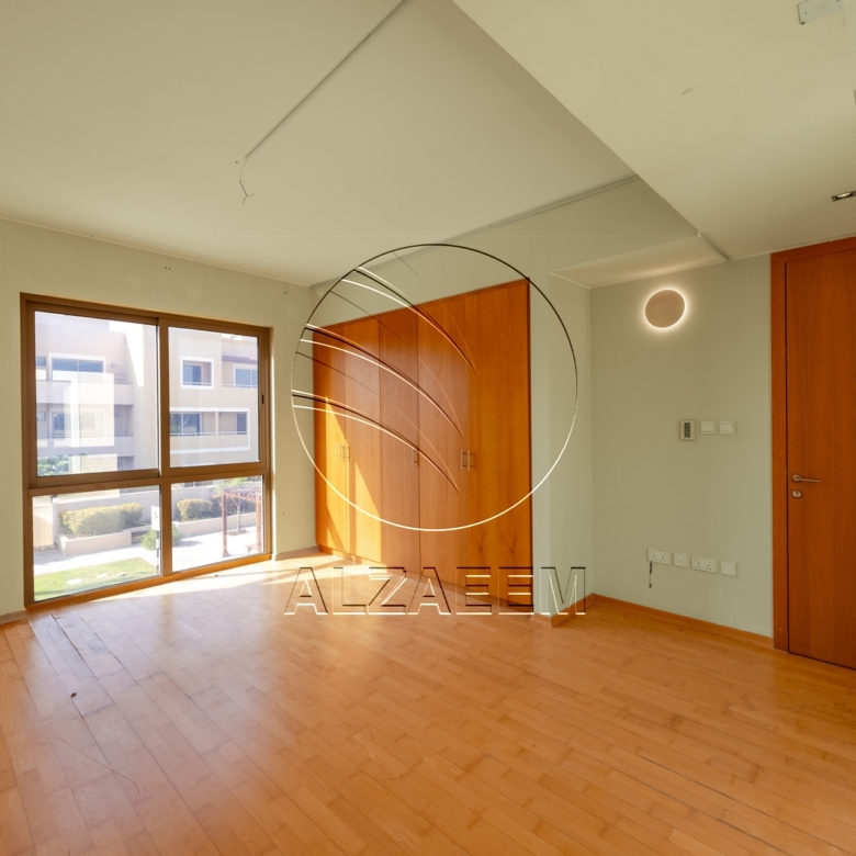 Hot Deal | Vacant | Type S -4BR TH