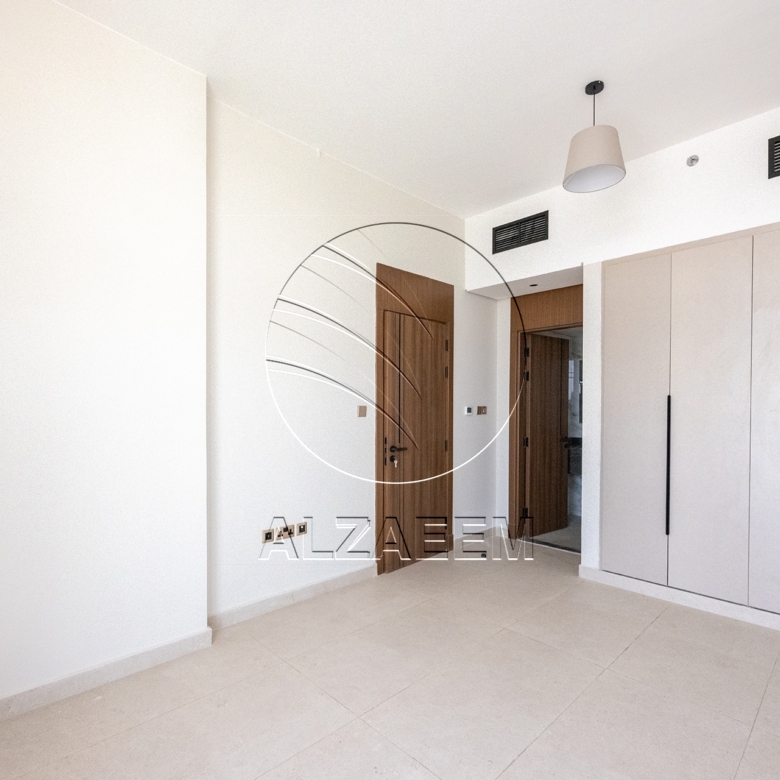 √ Move in Ready | Corner Layout | Prime Location √