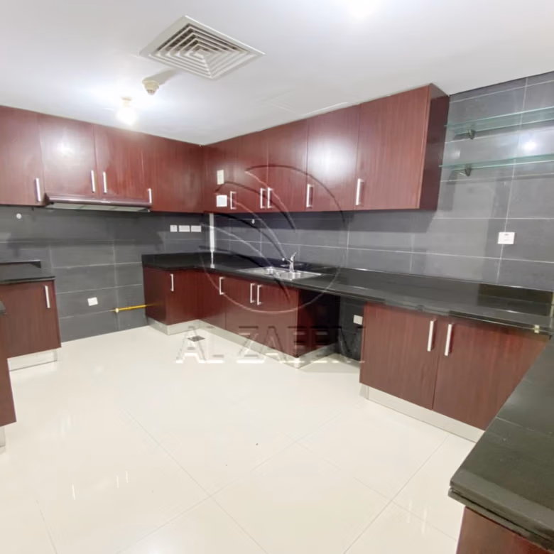 VACANT and Spacious Unit with Marina Views