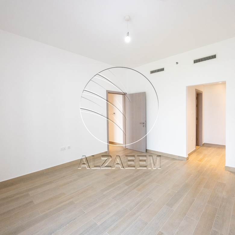 √ VACANT | Partial Canal View | Flexi Payments √