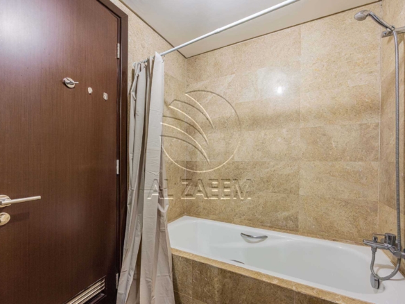 HOT | High Level Unit | Vacant | Nice Views