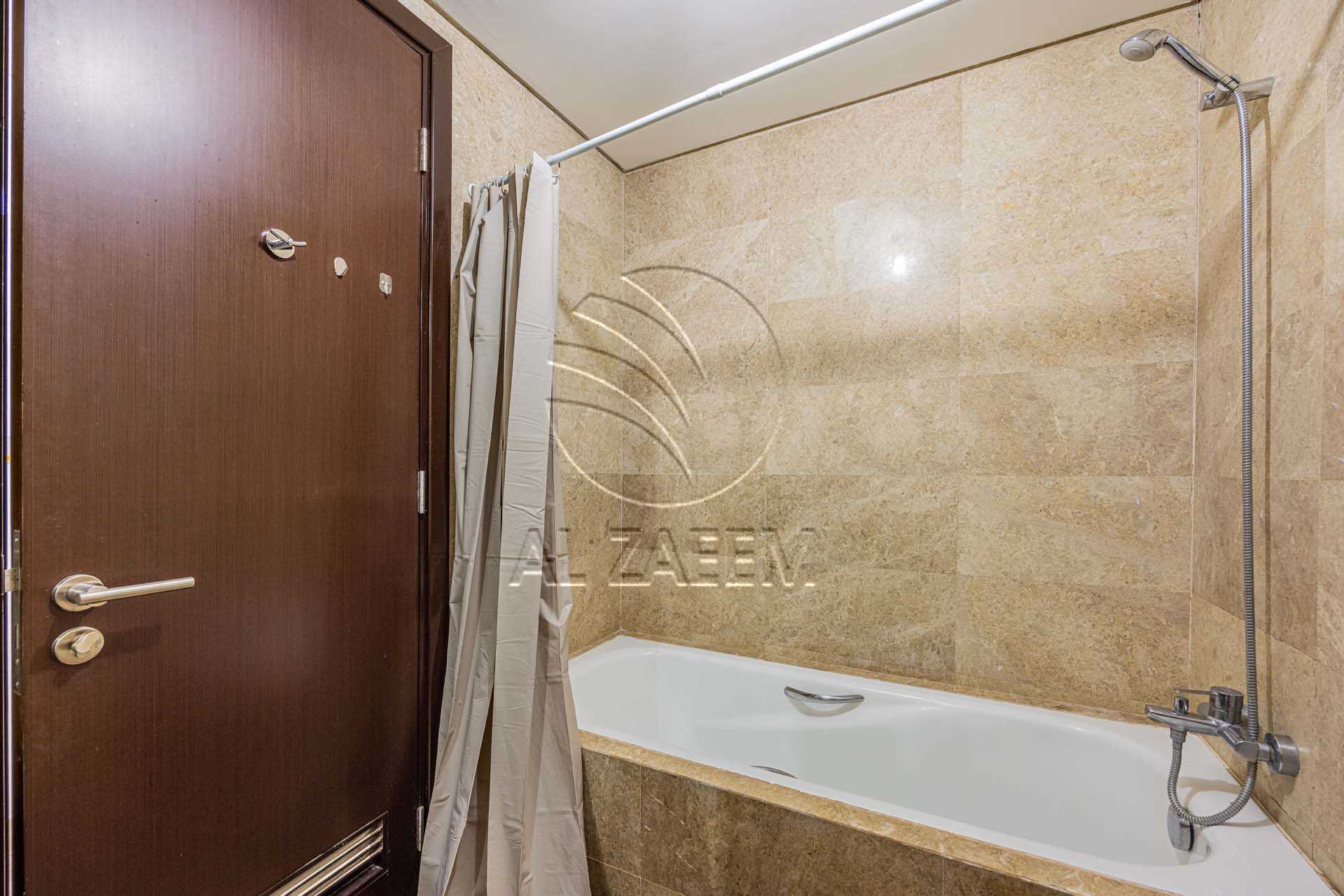 HOT | High Level Unit | Vacant | Nice Views