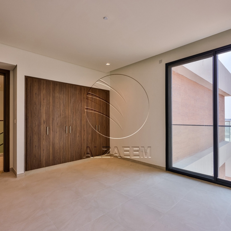 √ 4BR+Maid Single Row Villa | Prime Location √