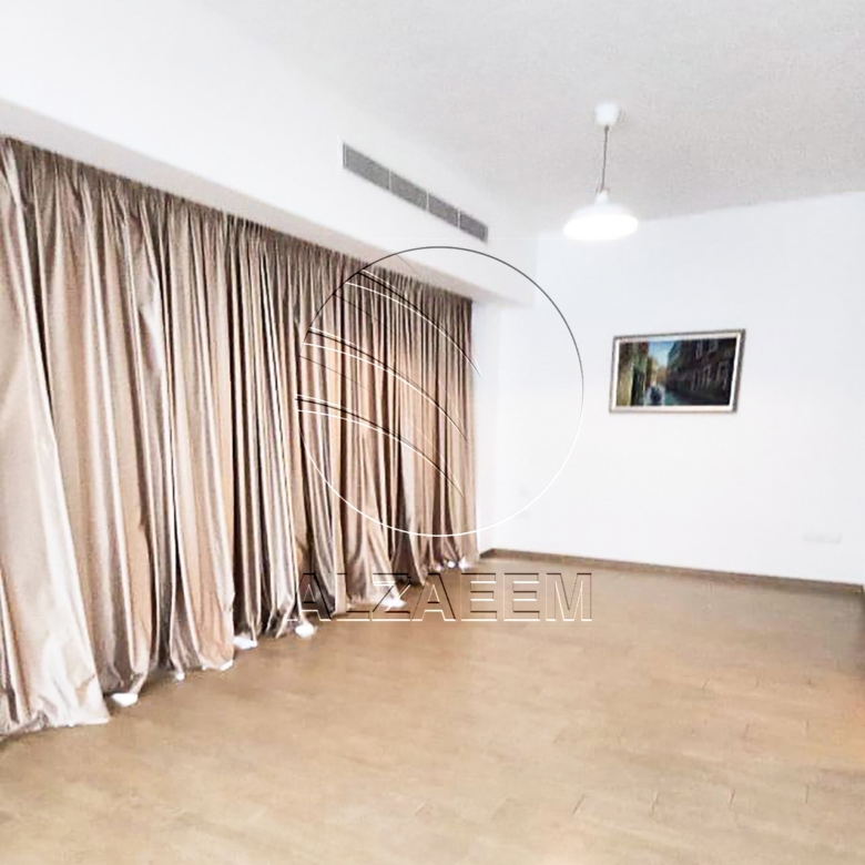 Studio! BIG Balcony ! Higher Level | Huge Layout
