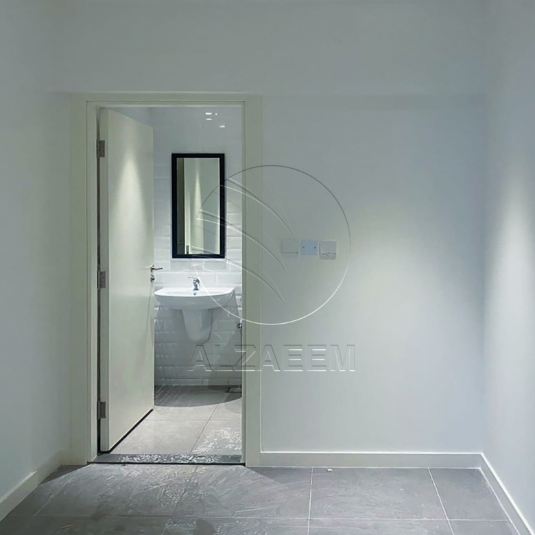 √2BR + Maid | Amazing Sea View | Prime Location√
