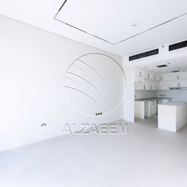 √ Move in Ready | Corner Layout | Prime Location √