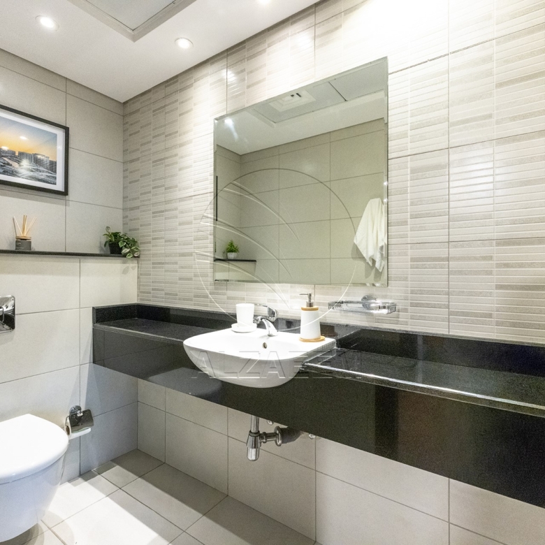 √Furnished! High Floor | Canal View | VACANT√