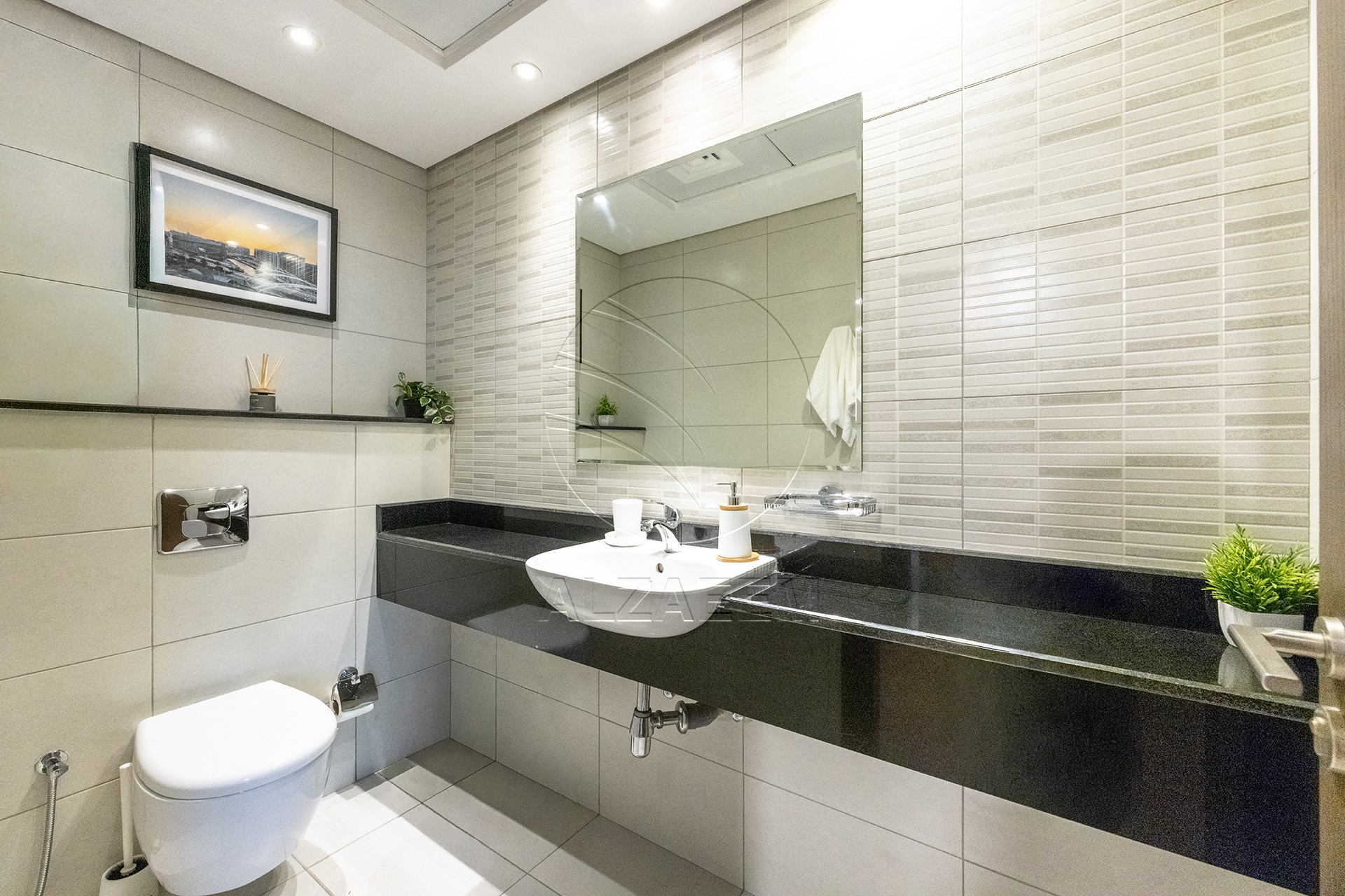 √Furnished! High Floor | Canal View | VACANT√