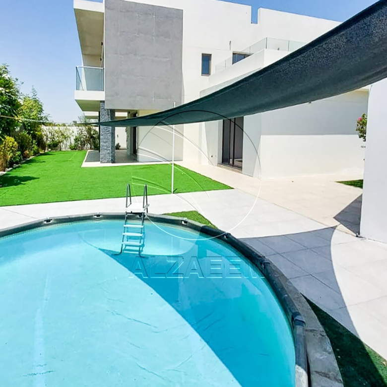 Corner | Single Row | Type 4F | Pool + Golf view