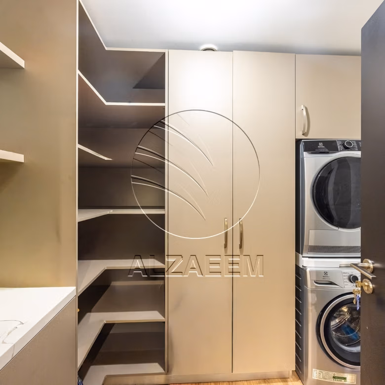 VACANT! 4BR Penthouse | Luxury Living