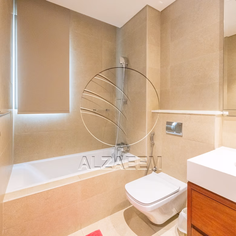 CORNER 5BR Villa with Pool | Landscaped Garden