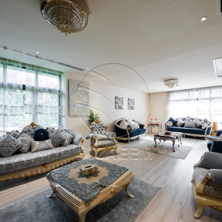 VIP | Upgraded Villa | Corner Single Row | Jacuzzi