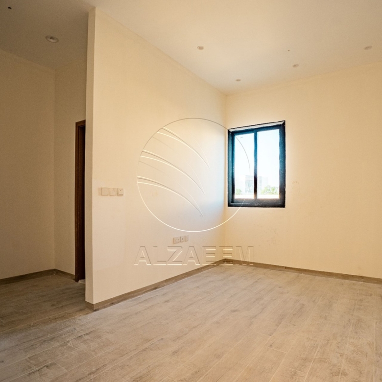 √Near Hand Over! Single Row Villa | High Ceiling√