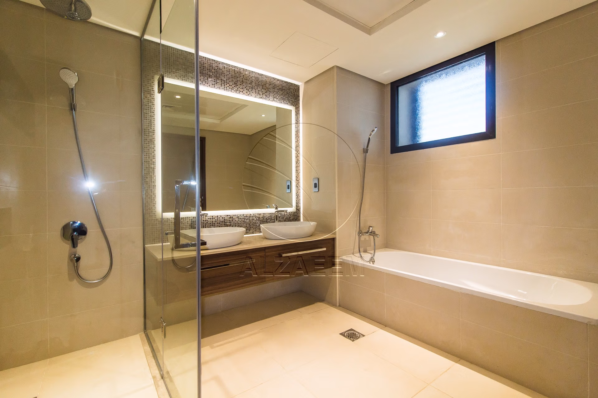 VACANT! 5BR+Maid | Mid Unit-Double Row