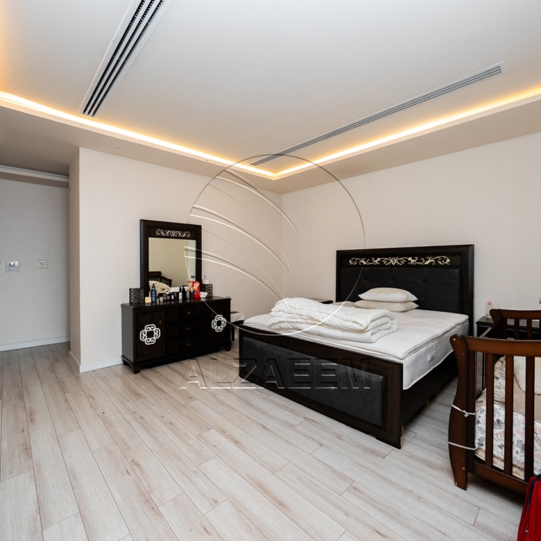 VIP | Upgraded Villa | Corner Single Row | Jacuzzi