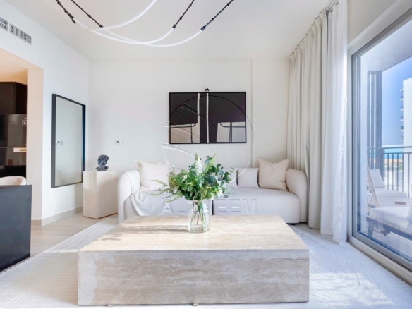 Fully Furnished | Seaworld View | Prime Location