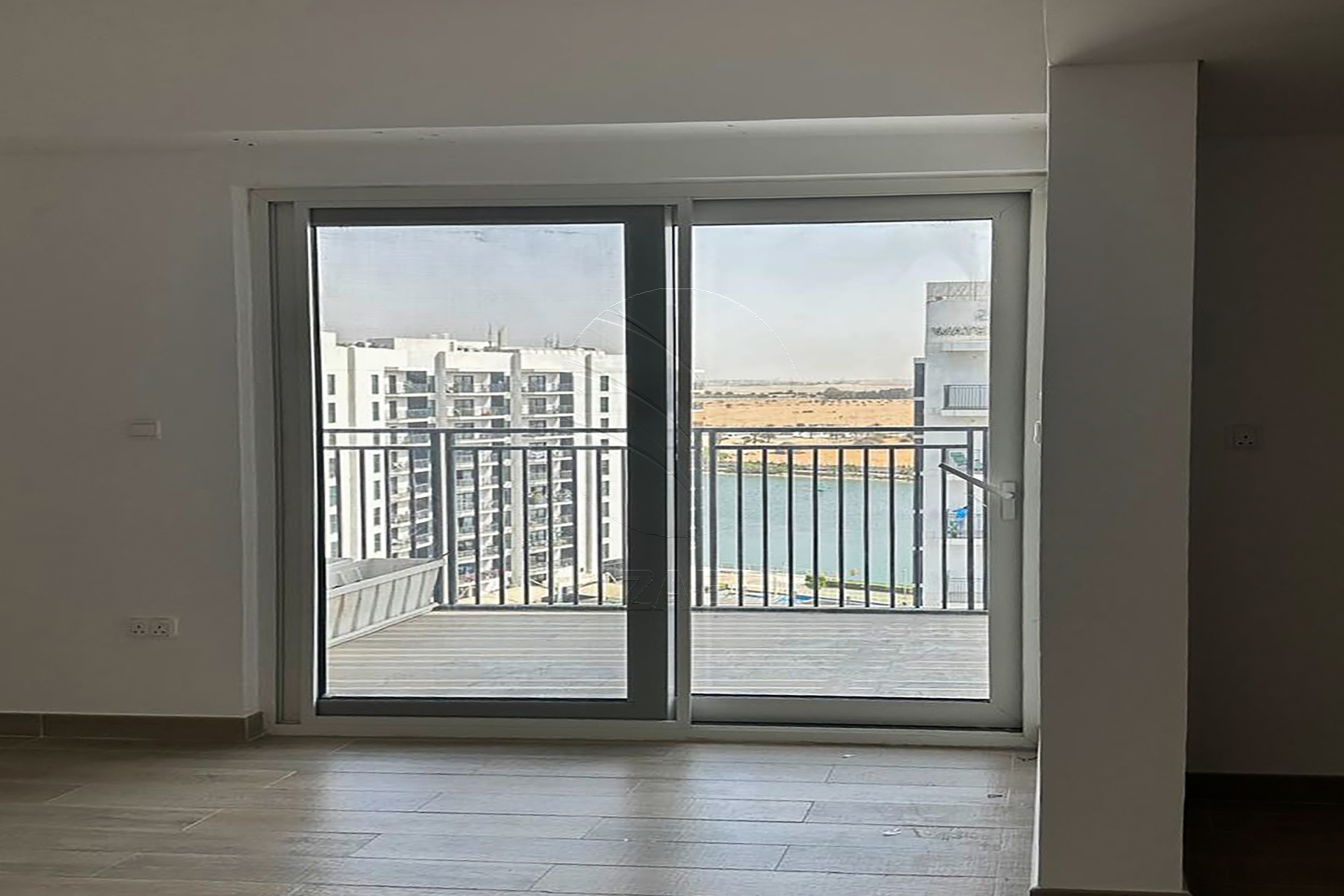 √ VACANT! High Level + Corner Unit | 3 Payments √