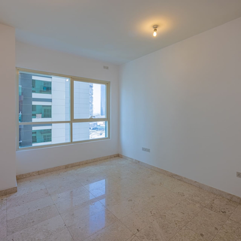 √High Floor | Balcony | Pool and Partial Sea View√