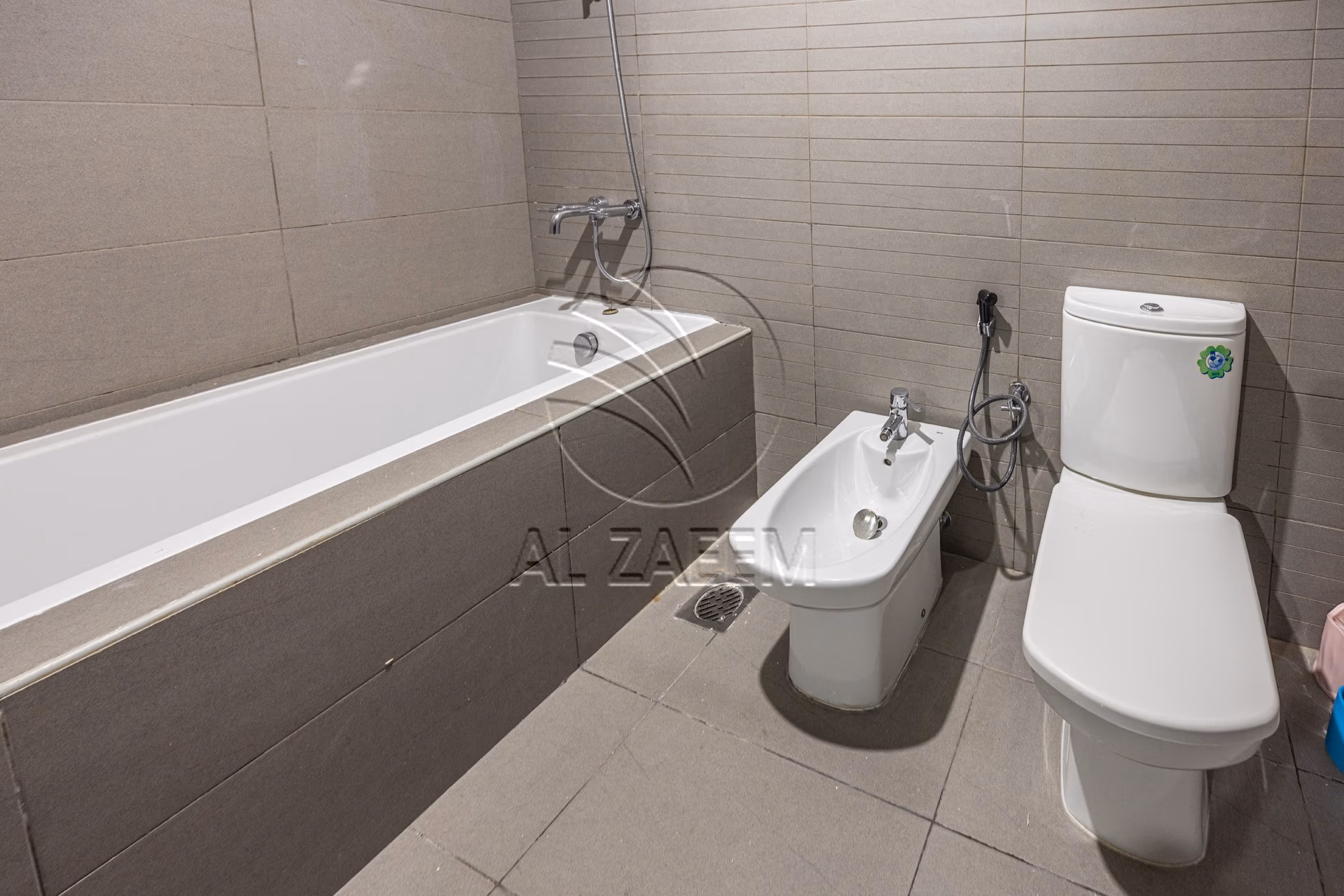 √Fully furnished | High Floor | VACANT√