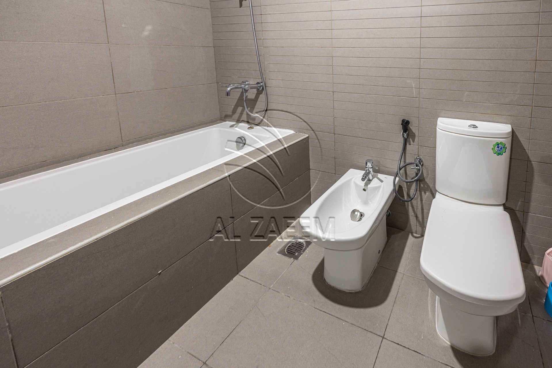 √Fully furnished | High Floor | VACANT√