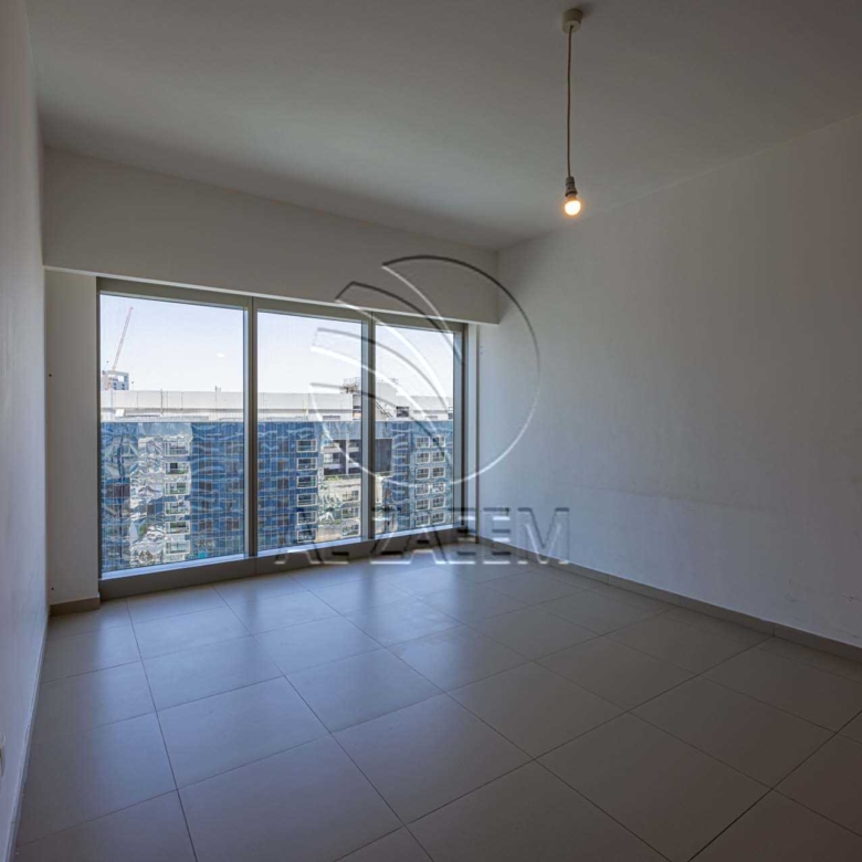 √ Good ROI | Rented |High Floor | Amenity View √