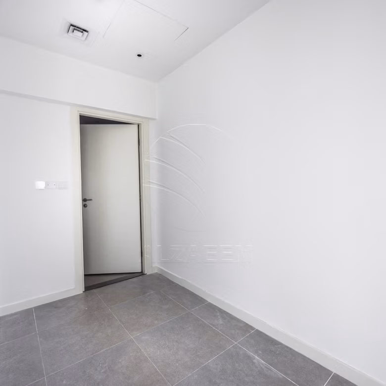 √ EXCLUSIVE | Bright + Spacious | Sea View 2BR+M √